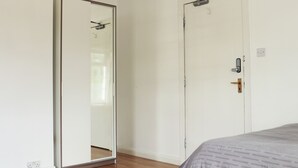 Bed in Shared Mixed Dormitory (5 Bunk Beds) - Edinburgh Hostel (Edinburgh)