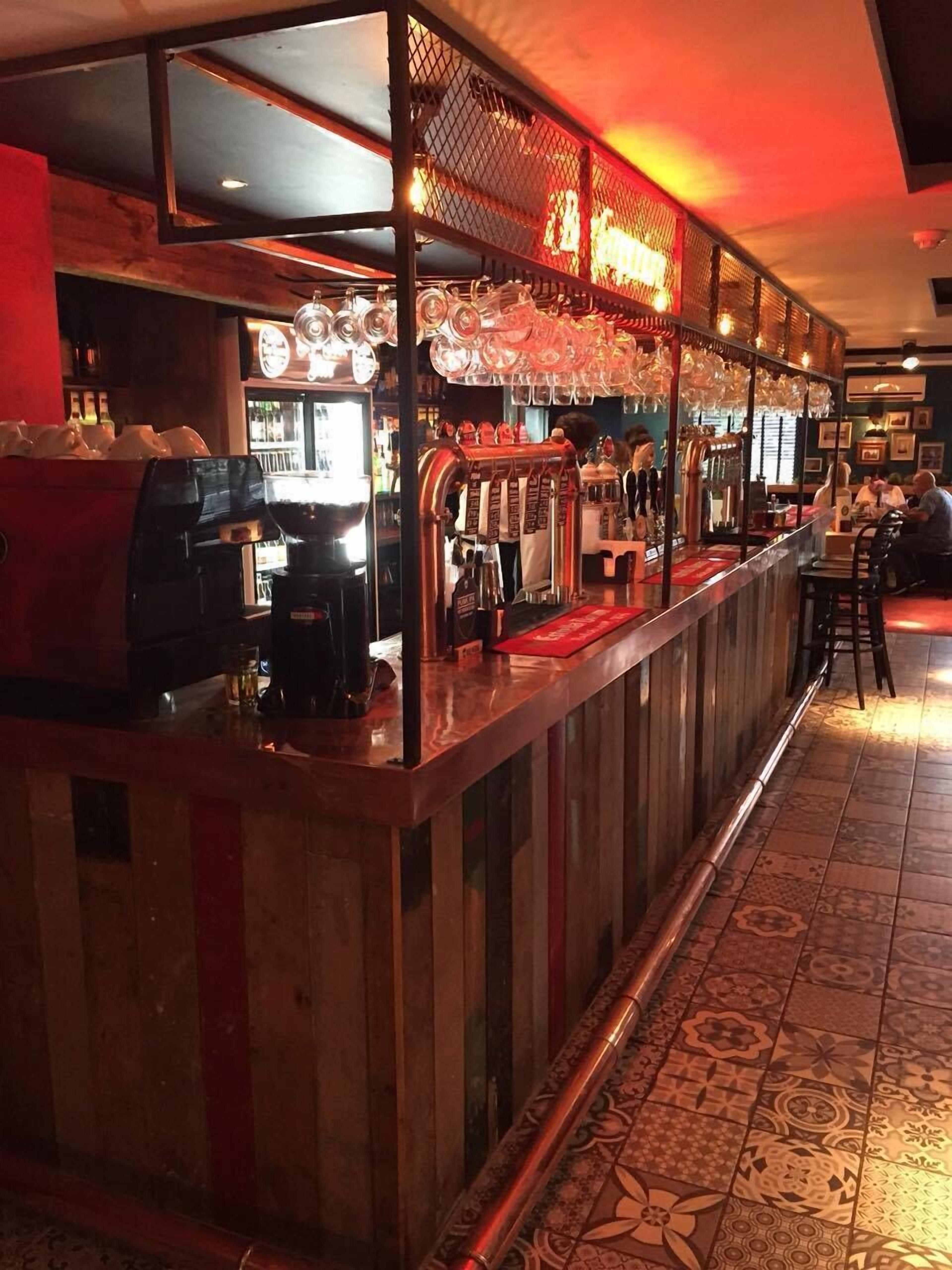 Bar (in der Unterkunft)