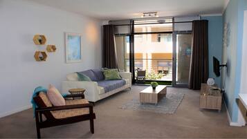 Apartment, 1 Bedroom | Living area