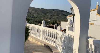 A beautiful rural retreat set in the olive groves of Monte Sol