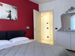 2 bedrooms, iron/ironing board, WiFi - Cinecittàoneapartment (Roma)