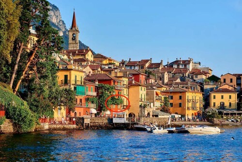 Casa Pergola on the lakeshore