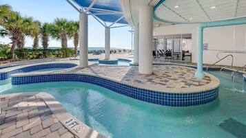 Piscina interna, piscina aquecida