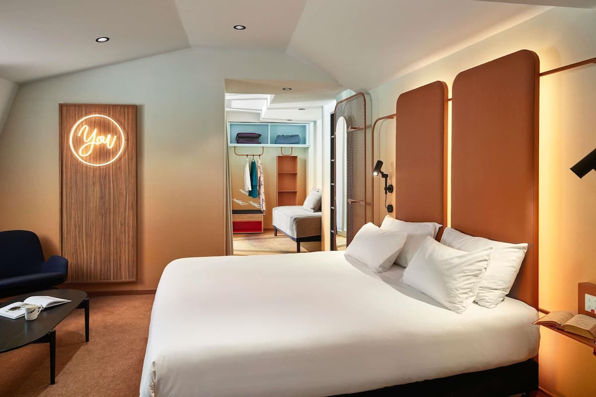 Suite Junior, plusieurs lits, terrasse (Deluxe) | Literie de qualité supérieure