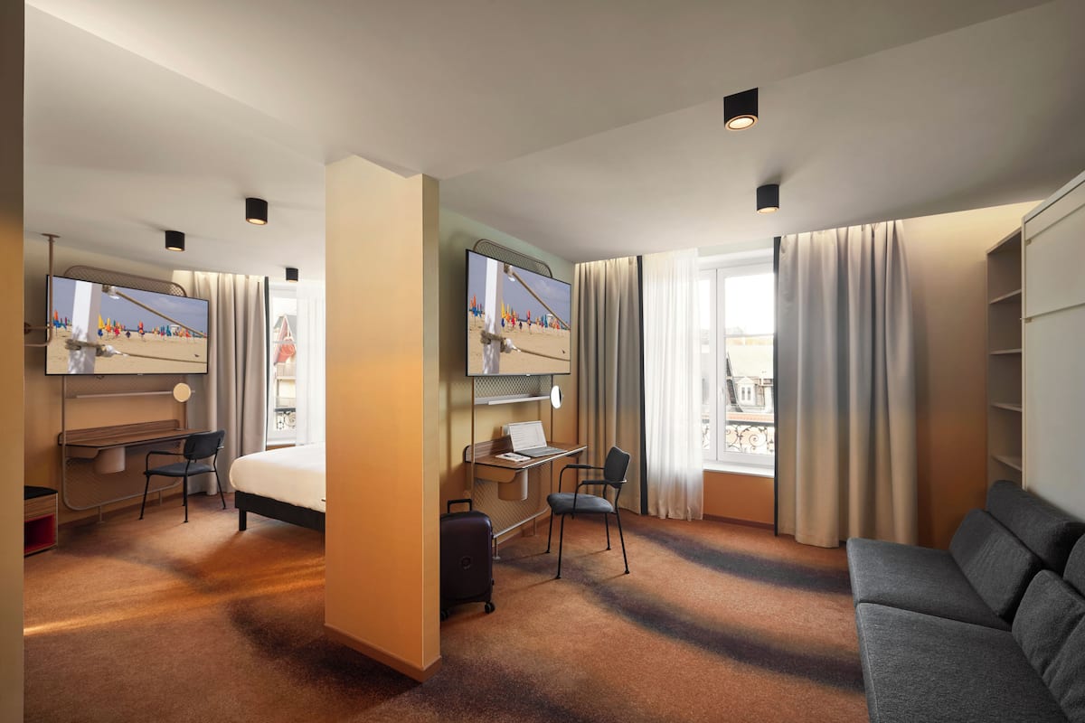 1 Schlafzimmer, hochwertige Bettwaren, laptopgeeigneter Arbeitsplatz
