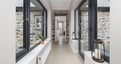 Luxury renovated old Irish cottage