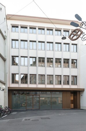 บริเวณภายนอก