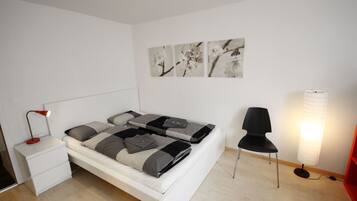 1 habitación y ropa de cama