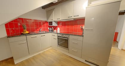 ZH Strawberry - Oerlikon Hitrental Apartment