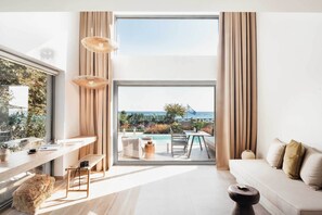 Villa, alberca privada, vista al mar | Sábanas de algodón egipcio y ropa de cama de alta calidad