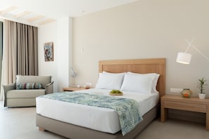 豪華套房, 私人泳池 | 埃及棉床單、高級寢具、記憶床墊、客房內保險箱