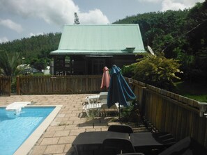 Pool - Zayen gites du Houelmont Rivieres sense of the marina (gourbeyre)