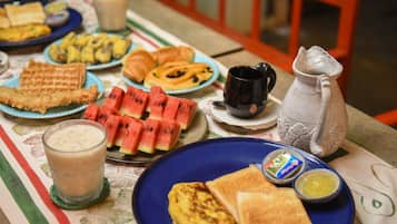 Daily local cuisine breakfast for a fee