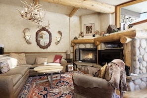 TV, fireplace - Beautiful Snowmass Getaway! Scenic Views, Balcony, Pool, Hot Tub, Gas FP, Elevator & Trail Access (Snowmass Village)