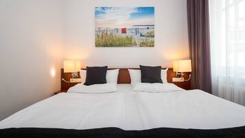 2 bedrooms, travel crib, WiFi, bed sheets