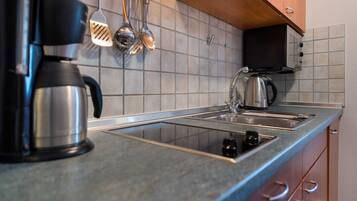 Fridge, microwave, highchair