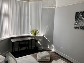 4 Schlafzimmer, Bügeleisen/Bügelbrett, WLAN, Bettwäsche