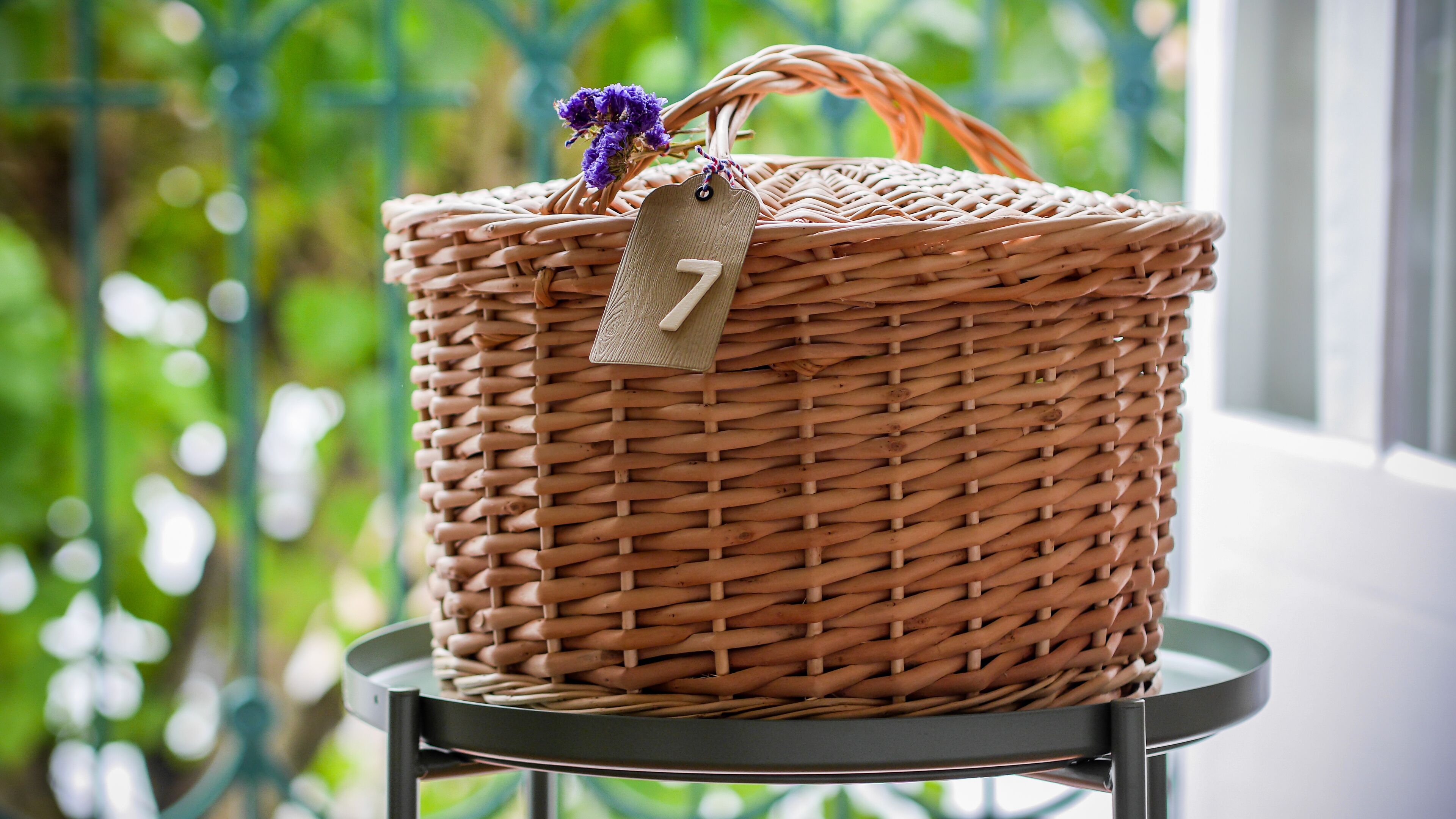 daily continental breakfast (eur 10 per person)