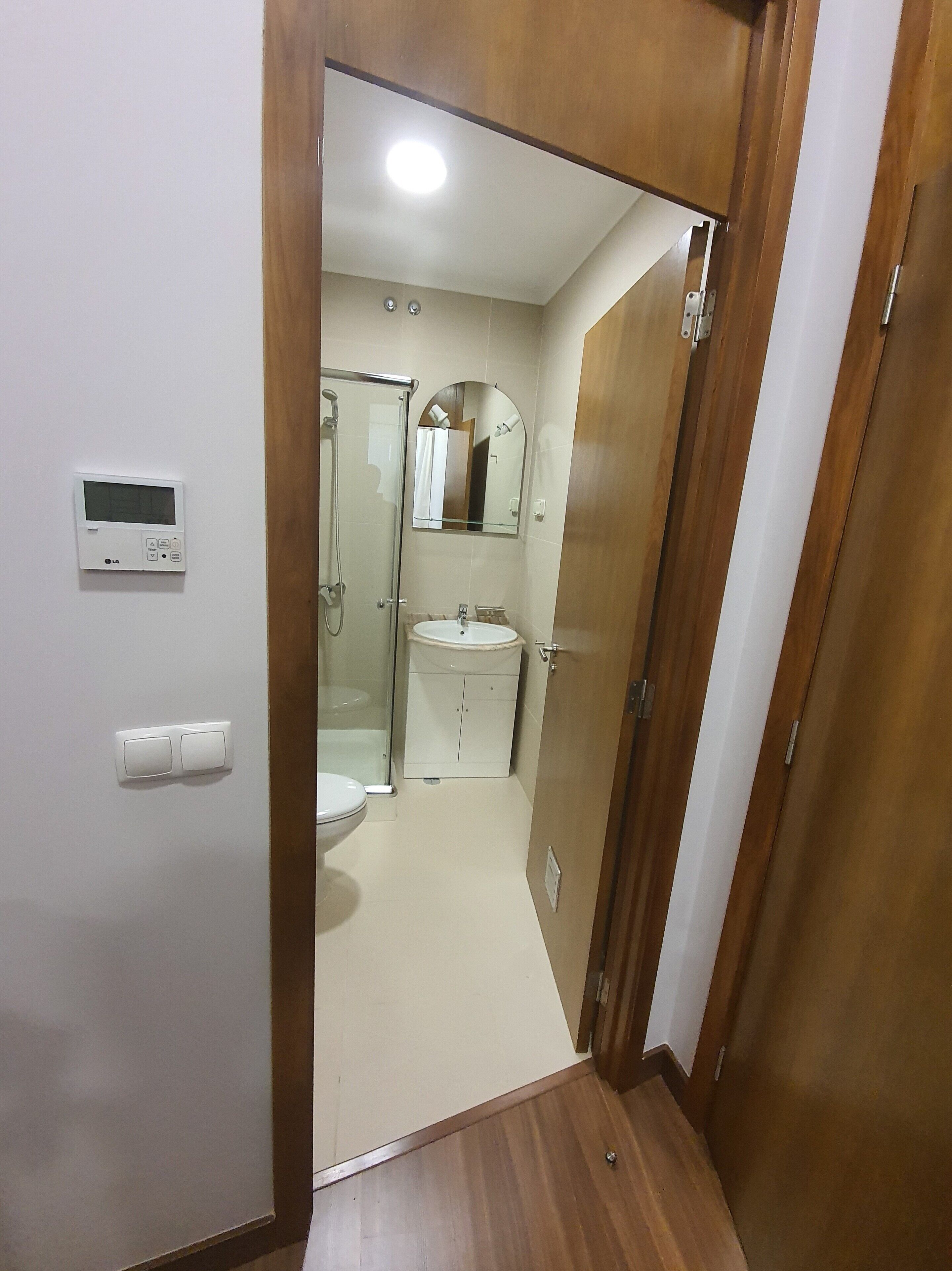 triple room | bathroom | shower, hair dryer, towels