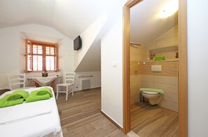 Apartment, 1 Bedroom | Bathroom