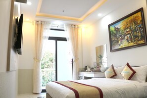 Minibar, desk, soundproofing, free WiFi - Minh Minh Nam Hotel (Can Tho)