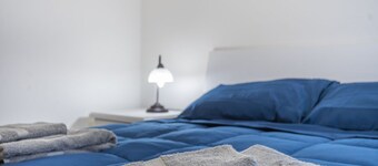 GuestHost - Modern APT just 2 steps from the Ciclovia! x3