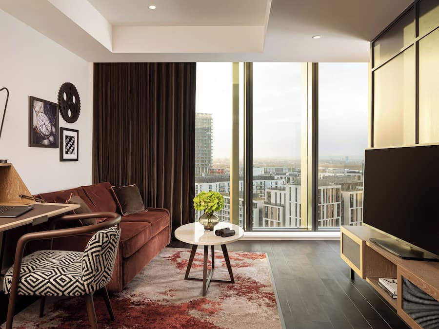 Suite (Gantry) | City view