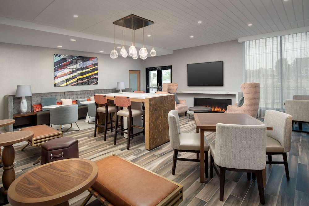 Hampton Inn Boston Logan Airport Chelsea
