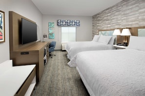 In-room safe, desk, laptop workspace, free cots/infant beds - Hampton Inn Boston Logan Airport Chelsea (Chelsea)