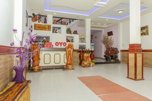 Reception - OYO 962 Tulip Motel (Da Nang)
