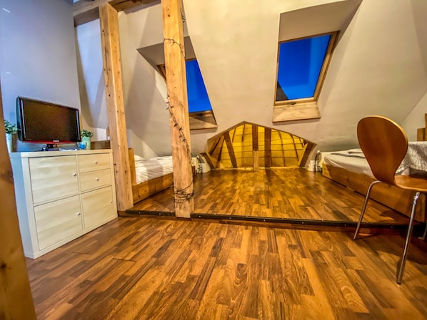 1 makuuhuone, silitysrauta/-lauta, Wi-Fi