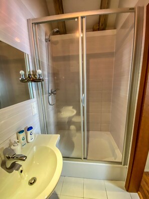 Hiustenkuivaaja, sampoo