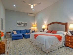 4 bedrooms, iron/ironing board, WiFi, bed sheets - Relax + Attention to Detail = Casa 411 (Centro)