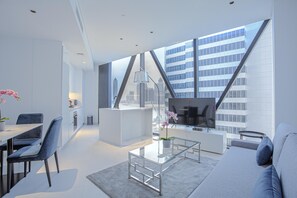 豪華公寓, 1 間臥室 (817) | 起居區 | 平面電視