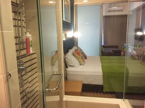 1 makuuhuone, silitysrauta/-lauta, Wi-Fi