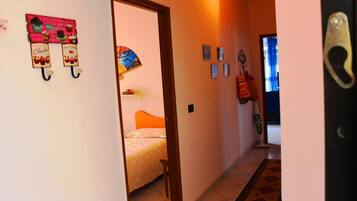 3 habitaciones y ropa de cama