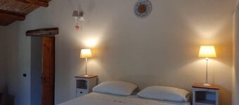 Villa Gemma, private, elegant and overlooking the sea!