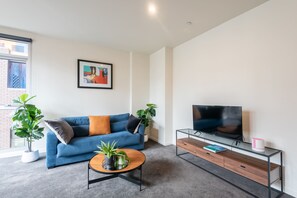 Apartment (1 Bedroom) | Living room - Spacious CBD Apt in the Heart of Melbourne (Melbourne)