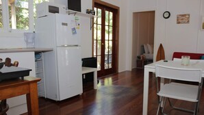 Apartment (1 Bedroom) | Living room | TV - Eclectic 1 Bedroom Apartment in the Heart of Palm Beach (Palm Beach)