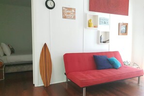 Apartment (1 Bedroom) | Living room