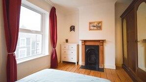 1 habitación y ropa de cama 
