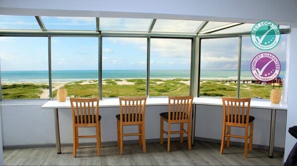 อพาร์ทเมนท์, 3 ห้องนอน | ลานระเบียง/นอกชาน