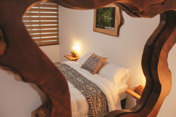 Down duvets, pillow-top beds, blackout curtains, iron/ironing board - Nogal Hostel (Pereira)