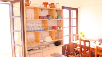 Een 15-inch televisie met digitale zenders