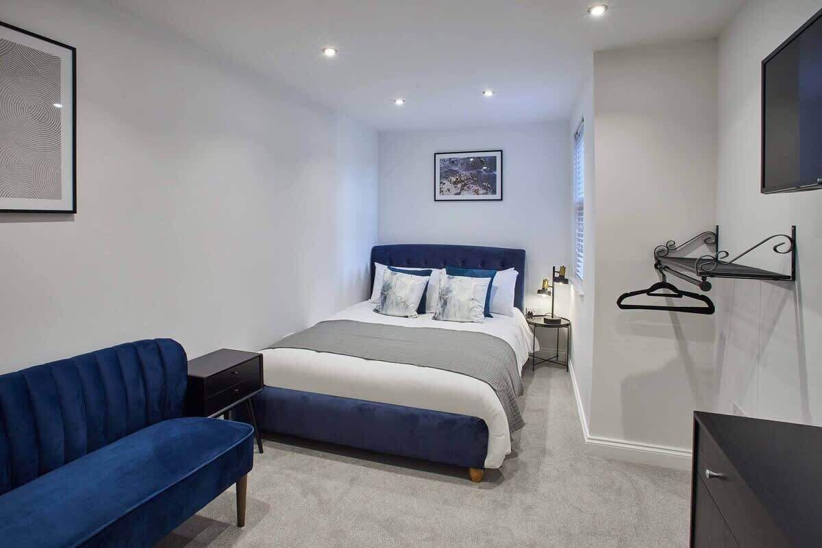 2 chambres, fer et planche à repasser, Wi-Fi gratuit, draps fournis