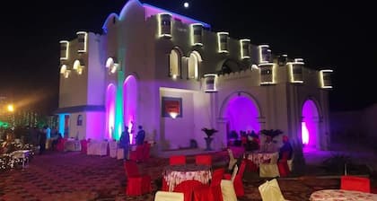 Farhataas HomeStay - homestay with punjabi family