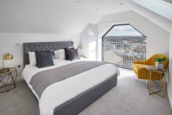 1 bedroom, iron/ironing board, free WiFi, bed sheets