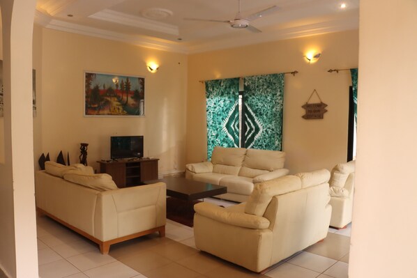 Apartment | Living area