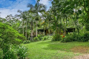 House (1 Bedroom) | Property grounds