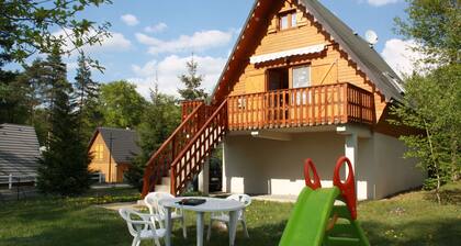 Chalet between lakes and mountains, unlimited fishing